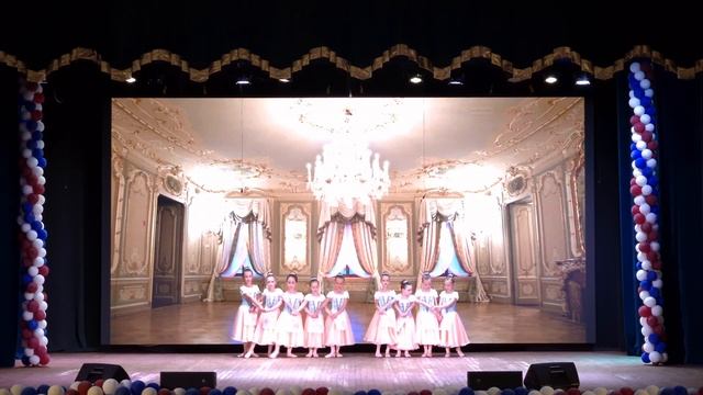 Детский танец из балета "Коппелия" смотреть онлайн