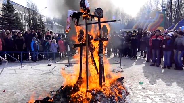 Сжигание Масленицы в Старой Руссе 2013 смотреть онлайн
