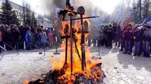 Сжигание Масленицы в Старой Руссе 2013