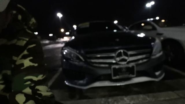 I BOUGHT MY FIRST MERCEDES BENZ AT 22 YEARS OLD!! смотреть онлайн