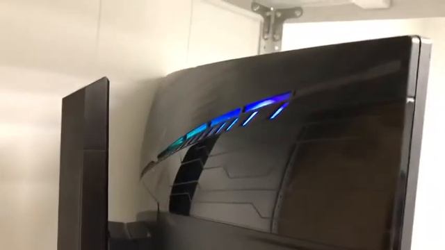 Монитор MSI MAG 271CQR бу с дефектом смотреть онлайн