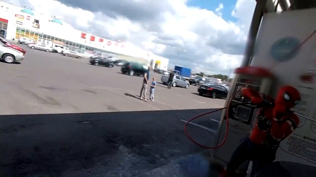 ПОВЯЗАЛА ПОЛИЦИЯ!!! DEADPOOL и SPIDERMAN в России. Купание и мойка авто.