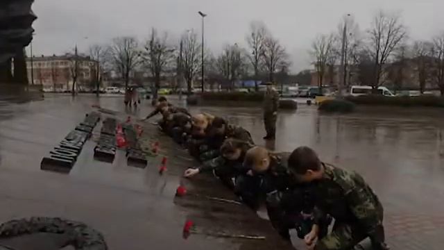 С Днём Защитника Отечества! смотреть онлайн