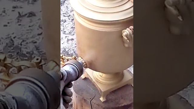 Самовар, чистка пескоструйная, после полировку сделать войлочным кругом и паста гои. смотреть онлайн