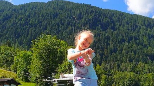 Бабушка и Дедушка: Неужели они ИТАЛЬЯНЦЫ?! На машие с детьми смотреть онлайн