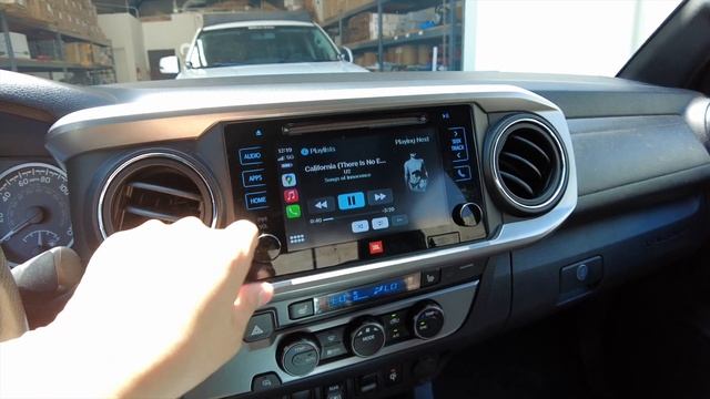 Toyota Tacoma | Wireless CarPlay & Android Auto