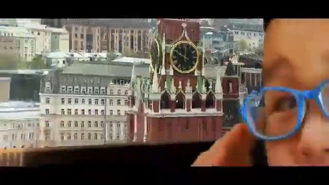 Сложно представить большую милоту, чем 6 летнего монгольского мальчика, поющего Смуглянку смотреть онлайн