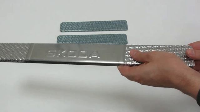 Накладки на пороги Skoda (Fabia, Octavia, Roomster) из нержав стали, штамп, карбон (комп 4 шт) смотреть онлайн