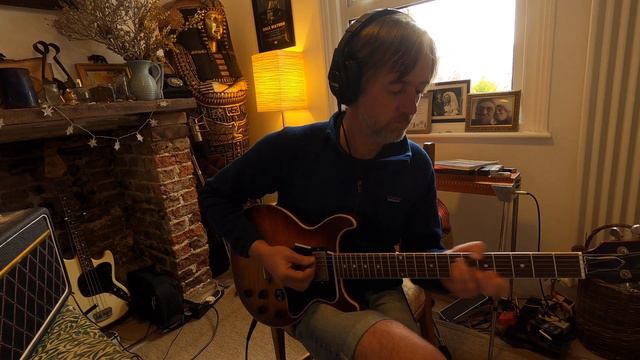 Atomic Rooster - 'Devil's Answer.' Guitar Method (by request) смотреть онлайн
