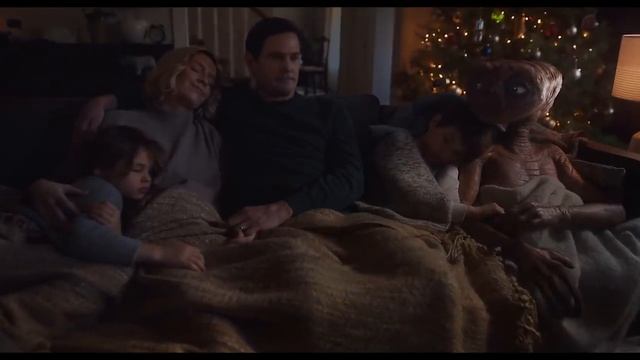 Extended Cut | E.T. Came Home For Christmas ?☝️ | Sky Christmas Ad 2019 смотреть онлайн