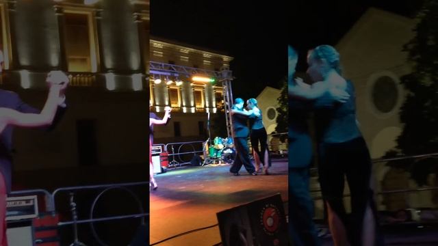 Tango Bravo Show - La Cumparsita смотреть онлайн