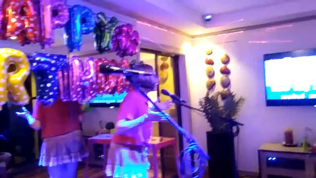 Sing like a pro in my niece birthday Susan Balbuena смотреть онлайн