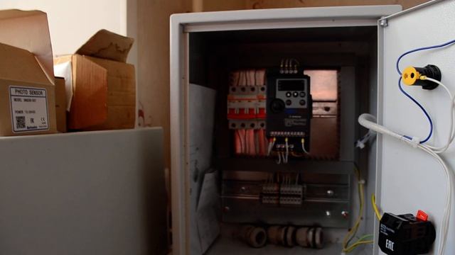 Щит управления вентилятором ПЧ Innovert смотреть онлайн