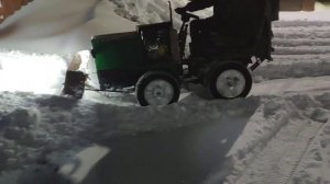 Самодельный минитрактор переломка 4х4 уборка снега
