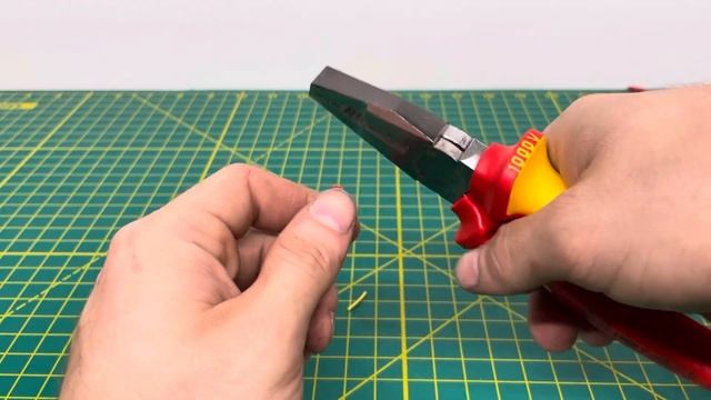 Knipex 01-06-190 Combination Pliers 1000v Insulated