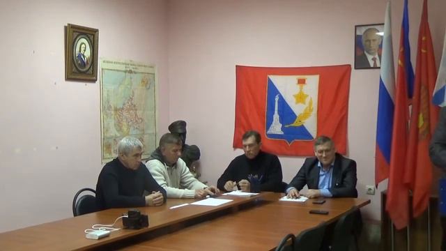 "О чём говорят у Бинали". Срочно менять систему образования и здравоохранения. Сила России в народе смотреть онлайн