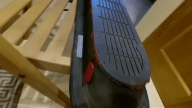 Зимой на самокате xiaomi и в душ, а ему ничего ...))) смотреть онлайн