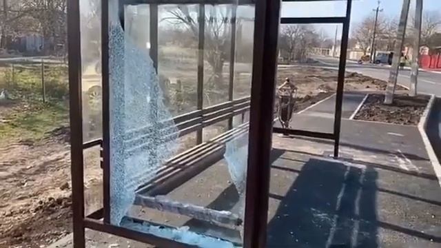 Новая остановка на отремонтированной улице города Михайловска смотреть онлайн