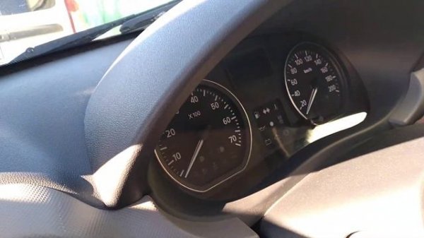 Как узнать РЕАЛЬНЫЙ ПРОБЕГ Рено Логан, Сандеро и др..... (это прикол)