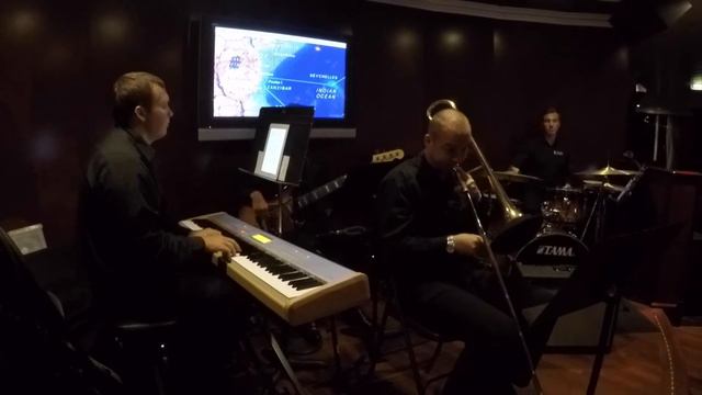 Solo Trombone Funk тромбон - This Masquerade Jazz trombone смотреть онлайн