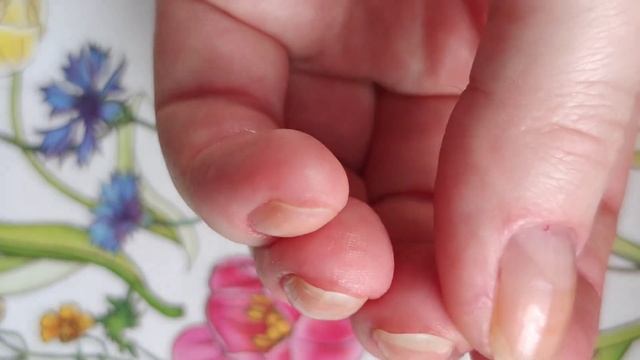 Маникюр в домашних условиях?? Как продлить стойкость обычного лака до 5-ти дней✨ Мои лайфхаки смотреть онлайн