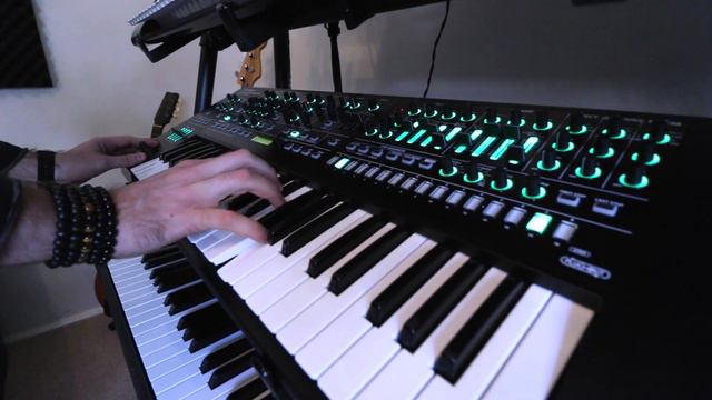 "Boutique" - Roland SE-02 Performance by Mike Pensini смотреть онлайн
