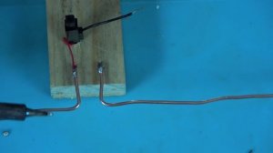 Как сделать самый простой в мире Радио /Своими руками в домашних условиях!