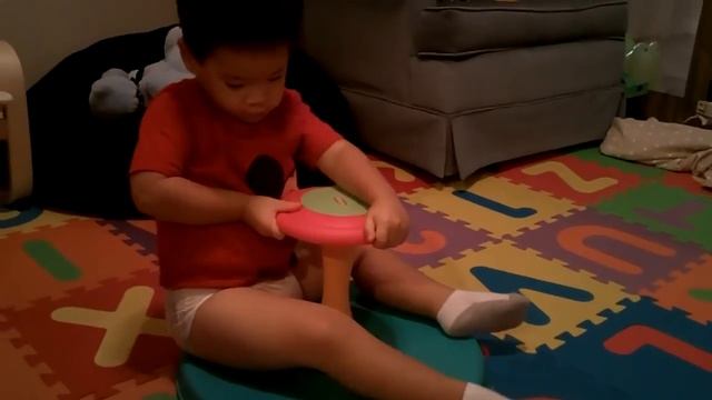 Playskool Sit -n- Spin (Sit and Spin) - PRODUCT REVIEW смотреть онлайн