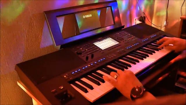 Ultravox Vision in Blue Yamaha sx 700 смотреть онлайн