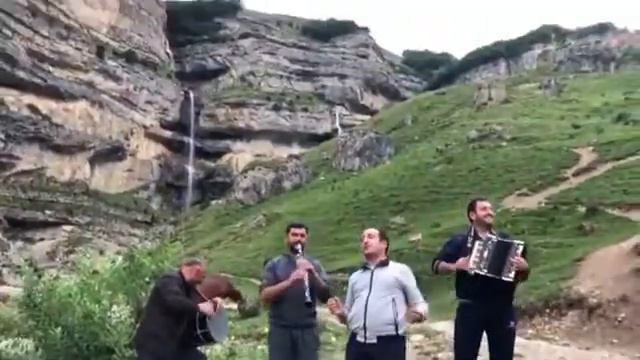 Бахруз Гаджибеков . Радим . смотреть онлайн