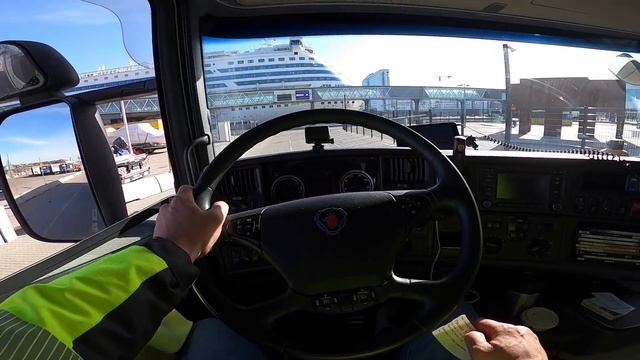 Первый раз на пароме | SCANIA V8 | Срочная доставка лосося смотреть онлайн