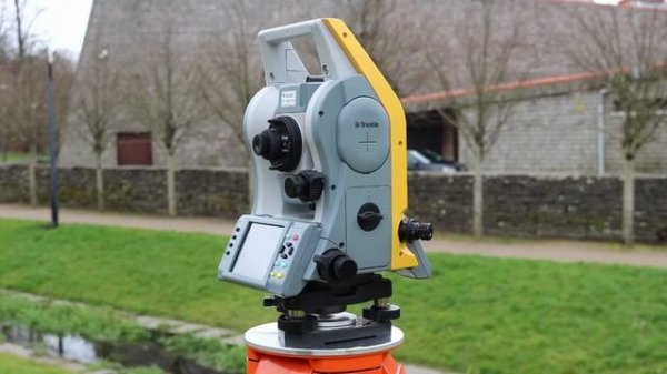 How to set up Trimble C5 (by freestationing / over a known point)? (2 of 2)