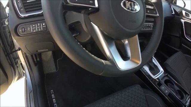 Kia Ceed SW PHEV (2021)/érdekel a technika vagy az eldugott részek? смотреть онлайн