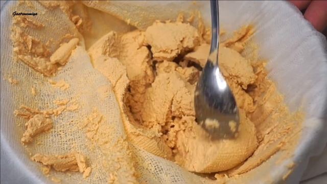 Сырники из ряженки/ Рецепт творога и сырников /homemade cottage cheese/ смотреть онлайн