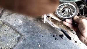 ЗАМЕНА РЕМНЯ ВАРИАТОРА НА СКУТЕРЕ..СОВЕТЫ НОВИЧКАМ..