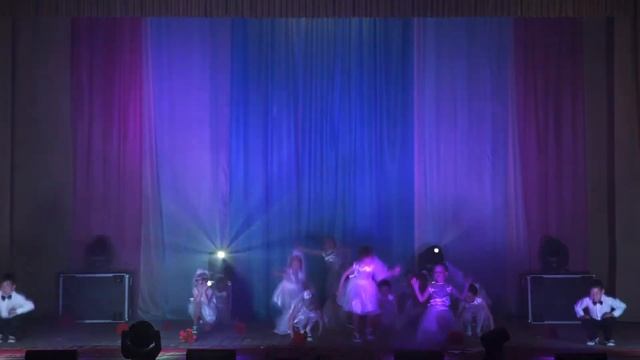 стдия танцев ""PRO-ДВИЖЕНИЕ" "Невесты" смотреть онлайн