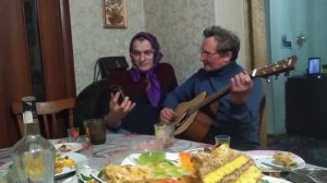 Ой, Вань, смотри, какие клоуны...