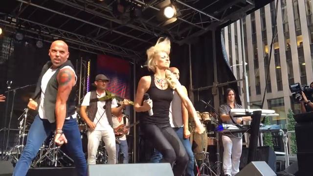 Debbie Gibson, Electric Youth - Fox Concert, 8/26/16 смотреть онлайн