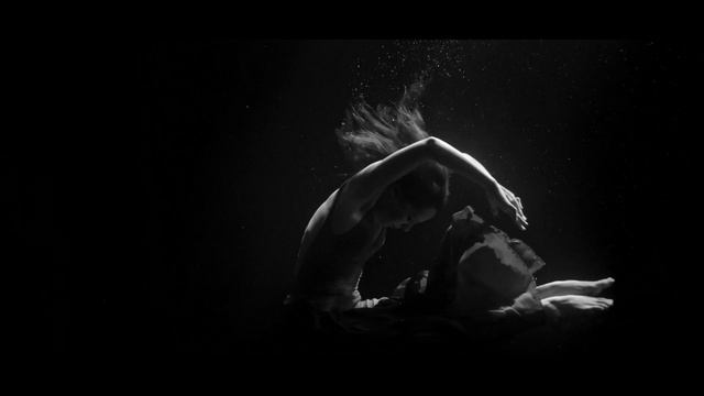 FILUGA FILM POZNAN (LOW ROAR).mp4