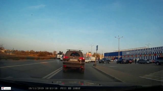 Берегитесь — девочки выезжают на большую дорогу смотреть онлайн