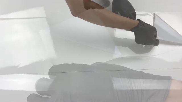 Avery Dennison® SW900 Supreme Wrapping Film - Gloss White смотреть онлайн