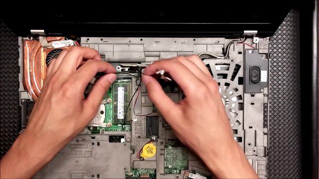 Lenovo ThinkPad T510 disassembly and fan demontage [no audio]. смотреть онлайн