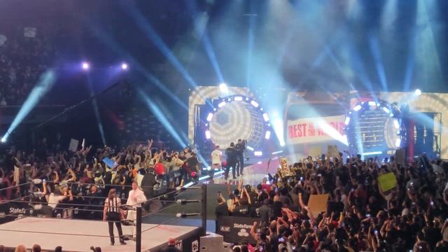 AEW Dynamite - CM Punk & FTR (1) - Kia Forum - Inglewood , CA - 6/1/22 смотреть онлайн