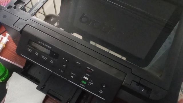 Brother DCP T720DW. Clean and Remove Black Line смотреть онлайн