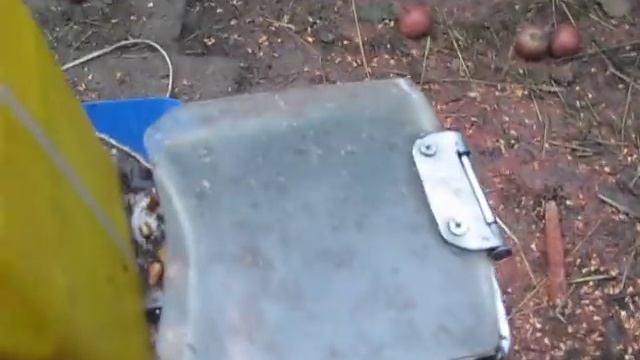 Очищення качанів кукурудзи / Очистка початков кукурузы от зерна смотреть онлайн
