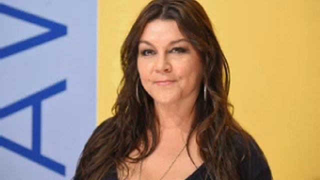 Gretchen Wilson:-'Letting Go Of Hanging On' смотреть онлайн