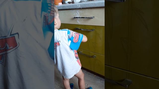 У мамы нервы просто стальные! # shorts смотреть онлайн