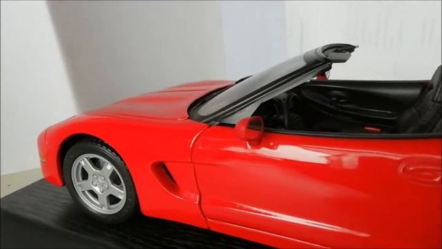 Maisto 1/18 diecast Chevrolet Corvette Convertible 1998 Шевроле Корвет смотреть онлайн