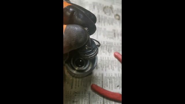 Citroen C5 Ремон ручного тормоза и переднего суппорта Repair of the front brake caliper смотреть онлайн