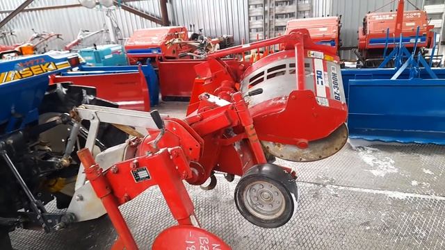 Фреза реноватор Niplo BZ 300H 1S смотреть онлайн